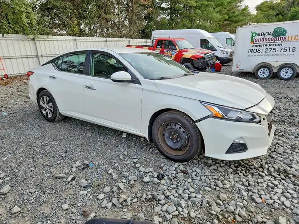1N4BL4BV1LC245074 — 2020 Nissan Altima, фото 4 с аукциона Copart 05.10.2026, Передняя часть