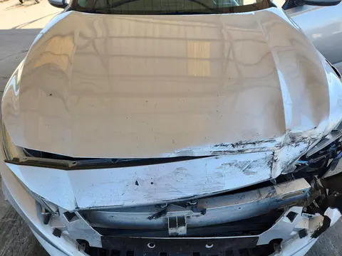 1N4BL4DV1LC220074 — 2020 Nissan Altima, Передняя часть, фото до ремонта