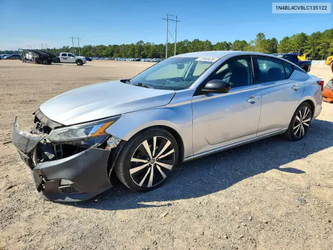 1N4BL4CV8LC135122 — 2020 Nissan Altima, Передняя часть, фото до ремонта