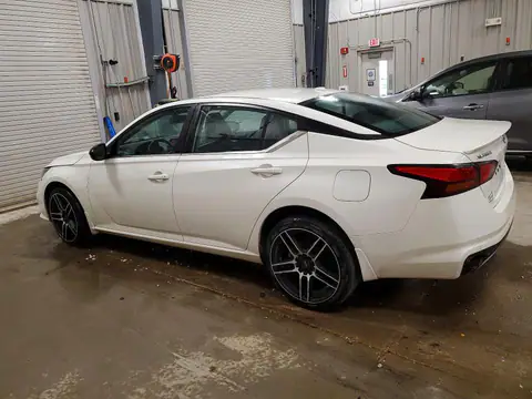 1N4BL4CW5MN315950 — 2021 Nissan Altima, фото 2 с аукциона Copart 30.09.2026, Град