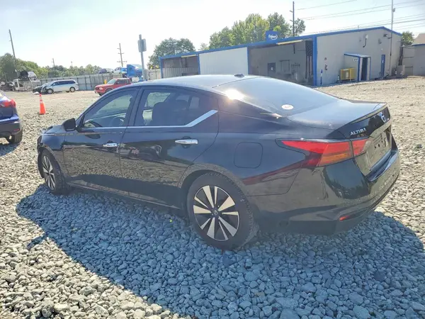 1N4BL4DV6MN418638 — 2021 Nissan Altima, фото 2 с аукциона Copart, Передняя часть