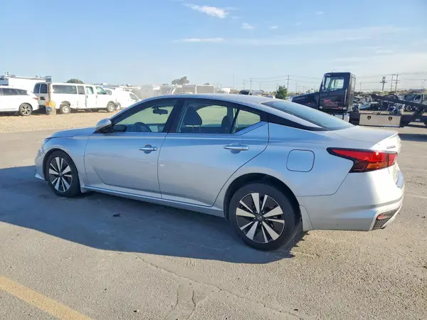 1N4BL4DW0MN354959 — 2021 Nissan Altima, фото 2 с аукциона Copart, Передняя часть