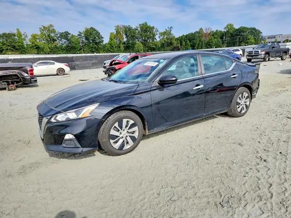 1N4BL4BV0MN325469 — 2021 Nissan Altima, Задняя часть (Rear End), фото до ремонта