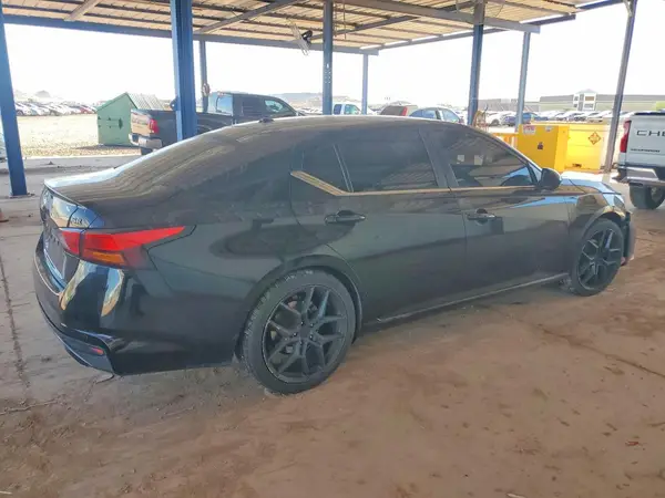 1N4BL4CV3MN414032 — 2021 Nissan Altima, фото 3 с аукциона Copart, Передняя часть