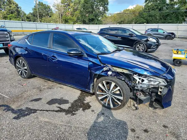 1N4BL4CV2MN307800 — 2021 Nissan Altima, фото 4 с аукциона Copart, Передняя часть