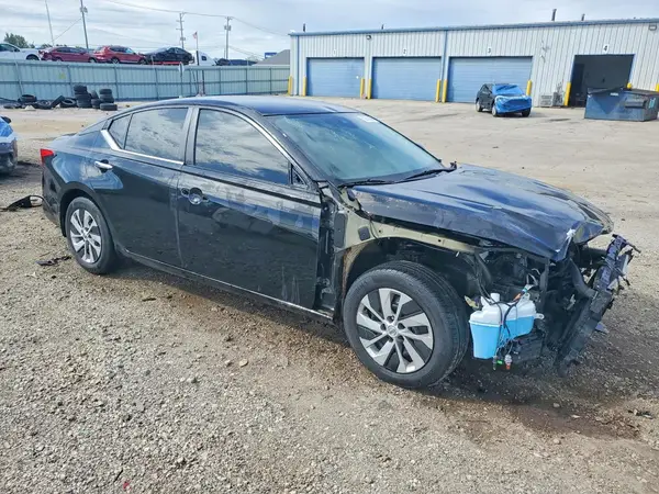 1N4BL4BV5MN421341 — 2021 Nissan Altima, фото 4 с аукциона Copart, Передняя часть