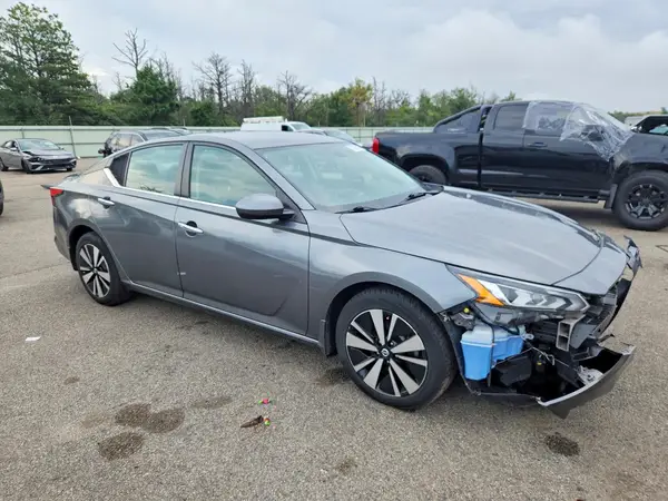 1N4BL4DV5NN412900 — 2022 Nissan Altima, фото 4 с аукциона Copart, Передняя часть