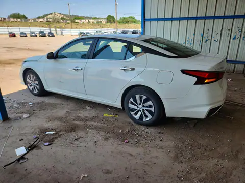 1N4BL4BV0NN373698 — 2022 Nissan Altima, фото 2 с аукциона Copart 14.10.2026, Боковая часть