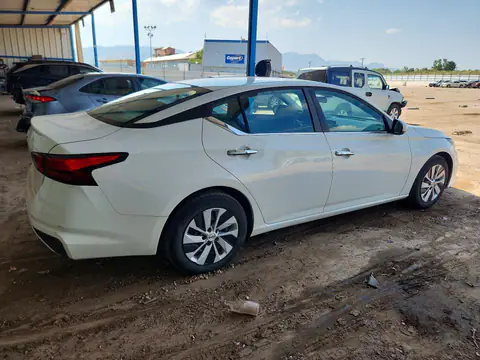 1N4BL4BV0NN373698 — 2022 Nissan Altima, фото 3 с аукциона Copart 14.10.2026, Боковая часть