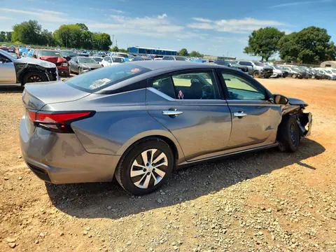 1N4BL4BV4NN382081 — 2022 Nissan Altima, Передняя часть, фото до ремонта
