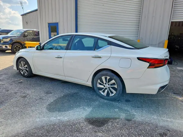 1N4BL4BV7NN336681 — 2022 Nissan Altima, фото 2 с аукциона Copart 28.09.2026, Передняя часть
