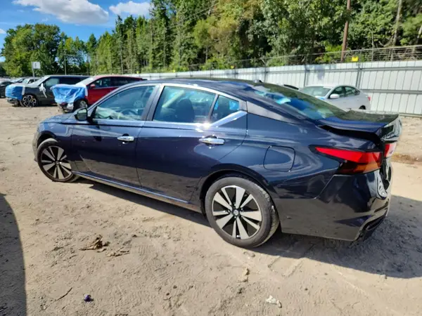 1N4BL4DV9NN300181 — 2022 Nissan Altima, фото 2 с аукциона Copart, Передняя часть