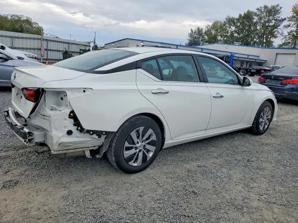 1N4BL4BV1NN384497 — 2022 Nissan Altima, фото 3 с аукциона Copart, Задняя часть