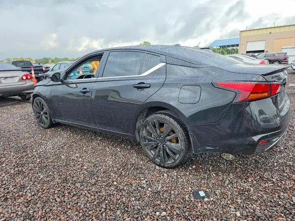 1N4BL4CWXNN310759 — 2022 Nissan Altima, фото 2 с аукциона Copart, Передняя часть