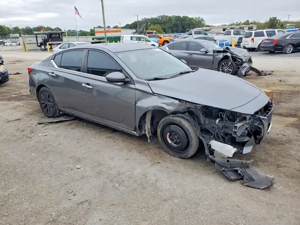 1N4BL4DV7NN397431 — 2022 Nissan Altima, фото 4 с аукциона Copart, Передняя часть