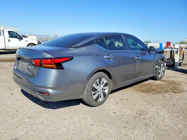 1N4BL4BV7NN410097 — 2022 Nissan Altima, фото 3 с аукциона Copart, Передняя часть