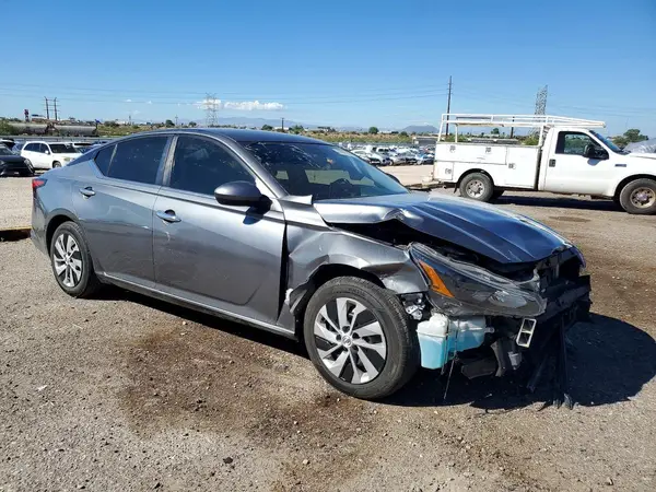 1N4BL4BV7NN410097 — 2022 Nissan Altima, фото 4 с аукциона Copart, Передняя часть