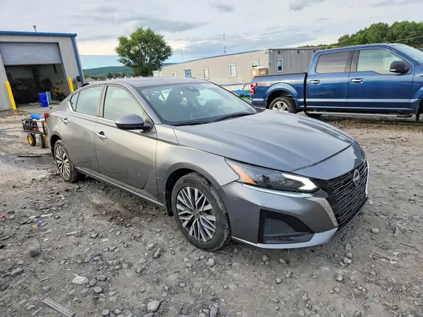 1N4BL4DWXPN331015 — 2023 Nissan Altima, фото 4 с аукциона Copart 07.10.2026, Передняя часть
