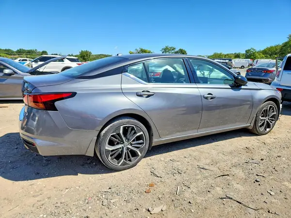 1N4BL4CW4PN302529 — 2023 Nissan Altima, фото 3 с аукциона Copart, Передняя часть