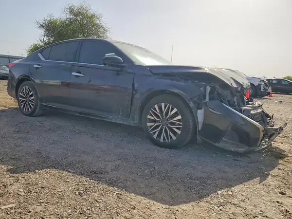 1N4BL4DV4PN312290 — 2023 Nissan Altima, фото 4 с аукциона Copart, Передняя часть