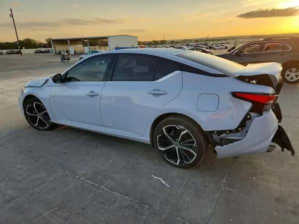 1N4BL4CV6PN351433 — 2023 Nissan Altima, фото 2 с аукциона Copart, Задняя часть