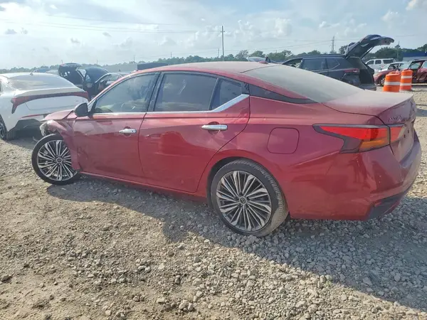 1N4BL4EVXPN370029 — 2023 Nissan Altima, фото 2 с аукциона Copart, Передняя часть