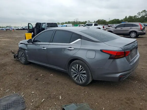 1N4BL4DV2RN313036 — 2024 Nissan Altima, фото 2 с аукциона Copart, Передняя часть