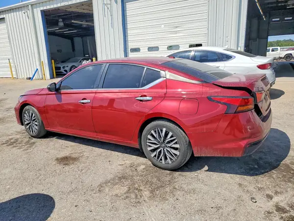 1N4BL4DV0RN355091 — 2024 Nissan Altima, фото 2 с аукциона Copart, Боковая часть