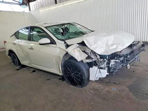 1N4BL4DV9SN409560 — 2025 Nissan Altima, фото 4 с аукциона Copart 07.10.2026, Механические повреждения