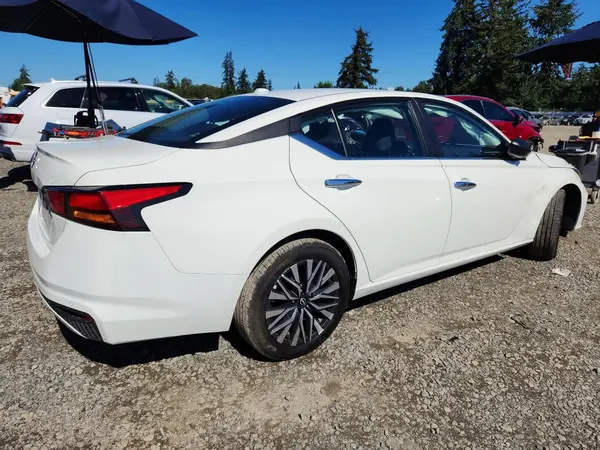 1N4BL4DV2SN312216 — 2025 Nissan Altima, фото 3 с аукциона Copart, Передняя часть
