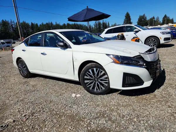 1N4BL4DV2SN312216 — 2025 Nissan Altima, фото 4 с аукциона Copart, Передняя часть
