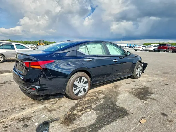 1N4BL4BV7SN346946 — 2025 Nissan Altima, фото 3 с аукциона Copart 30.09.2026, Передняя часть