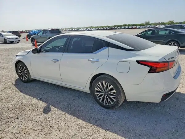 1N4BL4DV3SN331731 — 2025 Nissan Altima, фото 2 с аукциона Copart, Передняя часть