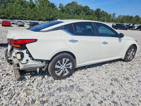 1N4BL4BV7SN333386 — 2025 Nissan Altima, фото 3 с аукциона Copart 15.10.2026, Задняя часть