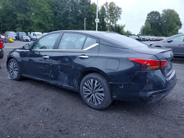 1N4BL4DV6SN321050 — 2025 Nissan Altima, фото 2 с аукциона Copart 28.09.2026, Повреждения со всех сторон