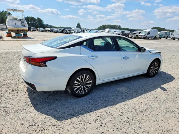 1N4BL4DV6SN390773 — 2025 Nissan Altima, фото 3 с аукциона Copart, Передняя часть