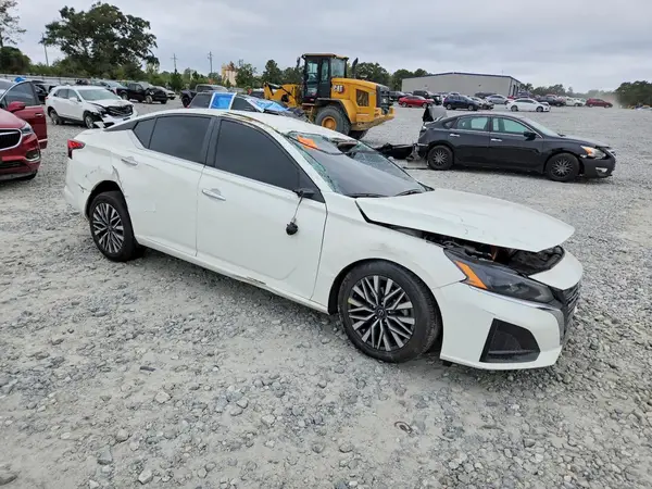 1N4BL4DV4SN316882 — 2025 Nissan Altima, фото 4 с аукциона Copart, Опрокидывание
