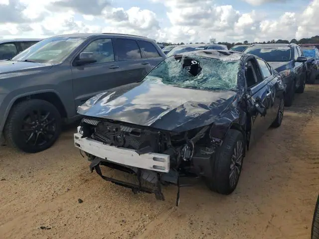 1N4BL4DVXSN390081 — 2025 Nissan Altima, Опрокидывание (Rollover), фото до ремонта