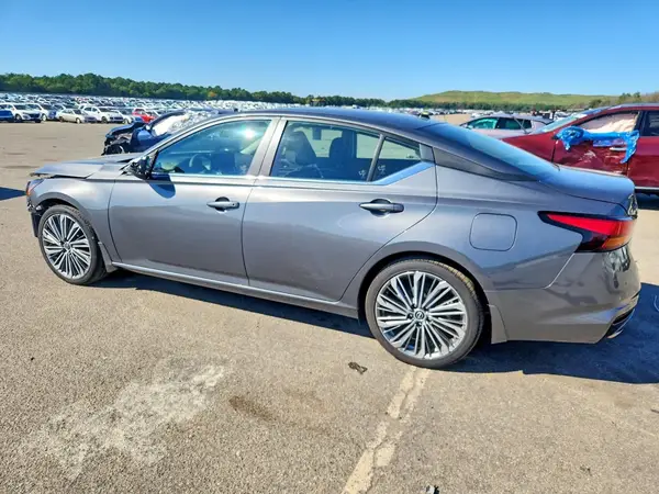 1N4BL4DV9TN340063 — 2026 Nissan Altima, фото 2 с аукциона Copart, Передняя часть