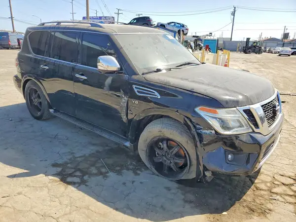 JN8AY2NE4H9702542 — 2017 Nissan Armada, фото 4 с аукциона Copart, Передняя часть