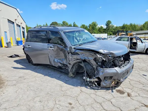 JN8AY2NE4H9706784 — 2017 Nissan Armada, фото 4 с аукциона Copart, Передняя часть