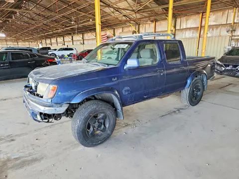1N6ED27Y2YC360105 — 2000 Nissan Frontier, Передняя часть (Front End), фото до ремонта