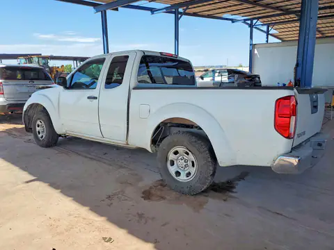 2015 Nissan Frontier VIN 1N6BD0CTXFN735838 фото 2
