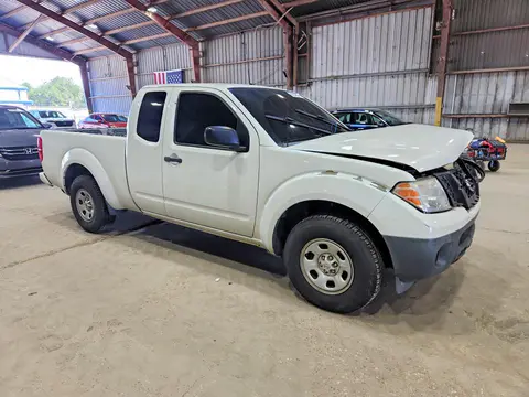 2017 NISSAN FRONTIER VIN 1N6BD0CTXHN715785 фото 4