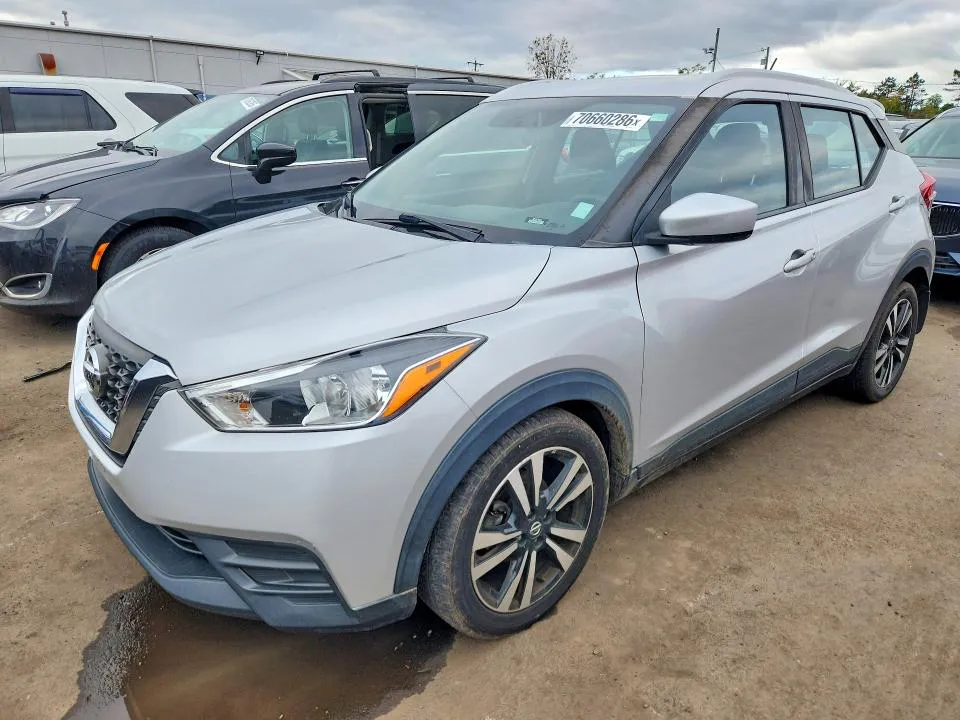 2018 NISSAN KICKS VIN 3N1CP5CU1JL537763 фото 1