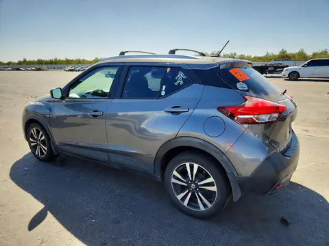 2019 Nissan Kicks VIN 3N1CP5CU3KL520285 фото 2