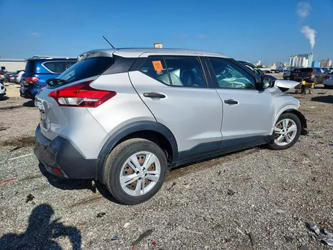 2020 Nissan Kicks VIN 3N1CP5BV5LL556099 фото 3