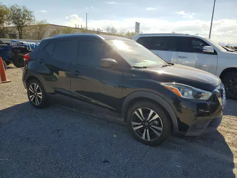 2020 Nissan Kicks VIN 3N1CP5CV5LL487512 фото 4