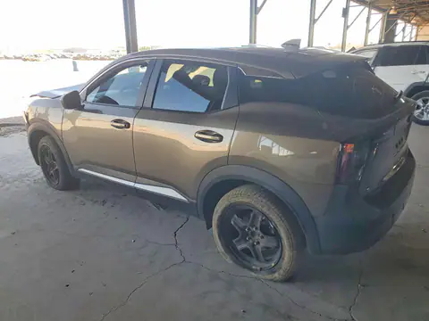 3N8AP6CAXSL430670 — 2025 Nissan Kicks, фото 2 с аукциона Copart 14.10.2026, Передняя часть
