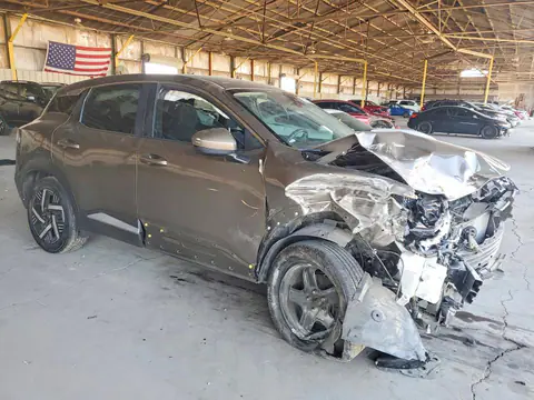 3N8AP6CAXSL430670 — 2025 Nissan Kicks, фото 4 с аукциона Copart 14.10.2026, Передняя часть